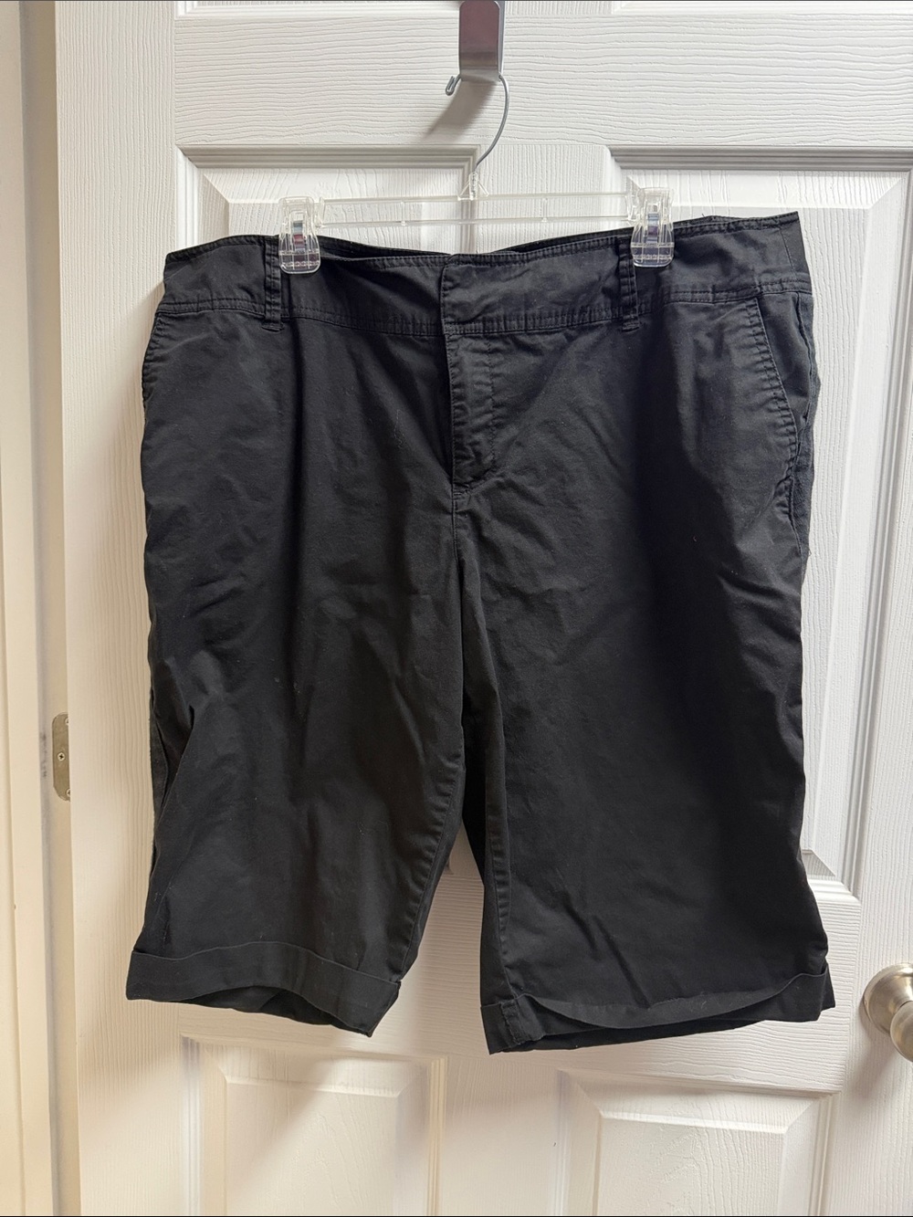 Avenue Black Shorts